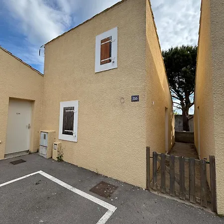 Petite Maison De